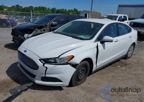 2014 Ford Fusion S из США, поврежденный, VIN 1FA6P0G74E5362678